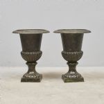 1467 6252 GARDEN URNS